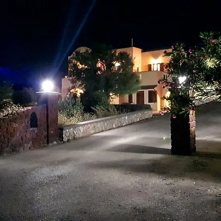 Sunshine House For 9, Cozy Set Up,verandas, Sea View. Vakantiehuis *