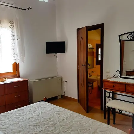 Vakantiehuis Sunshine House For 9, Cozy Set Up,verandas, Sea View.