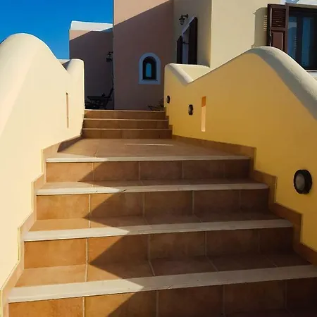 Sunshine House For 9, Cozy Set Up,verandas, Sea View.