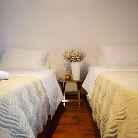Holiday home Sunshine House For 9, Cozy Set Up,verandas, Sea View. *