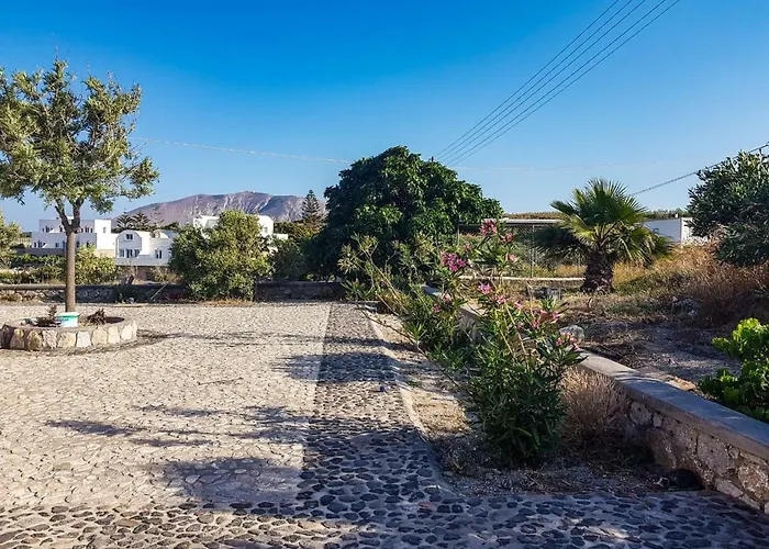Sunshine House For 9, Cozy Set Up,verandas, Sea View.