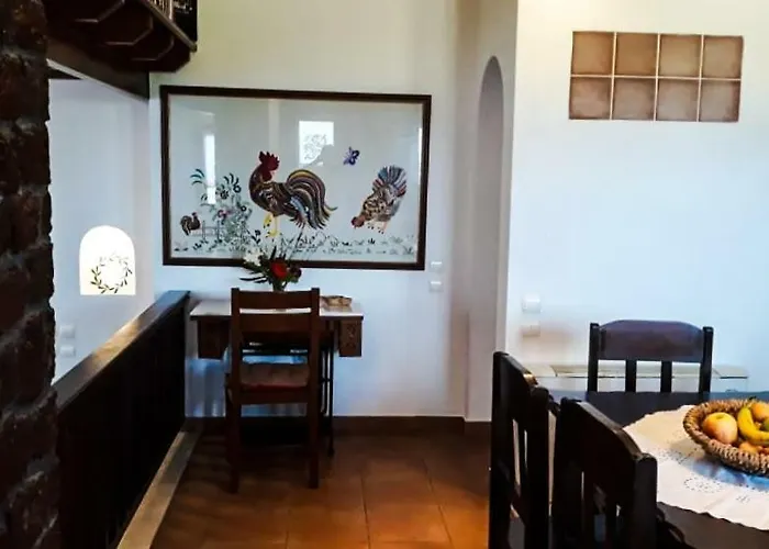 Holiday home Sunshine House For 9, Cozy Set Up,verandas, Sea View. Karterados (Santorini)