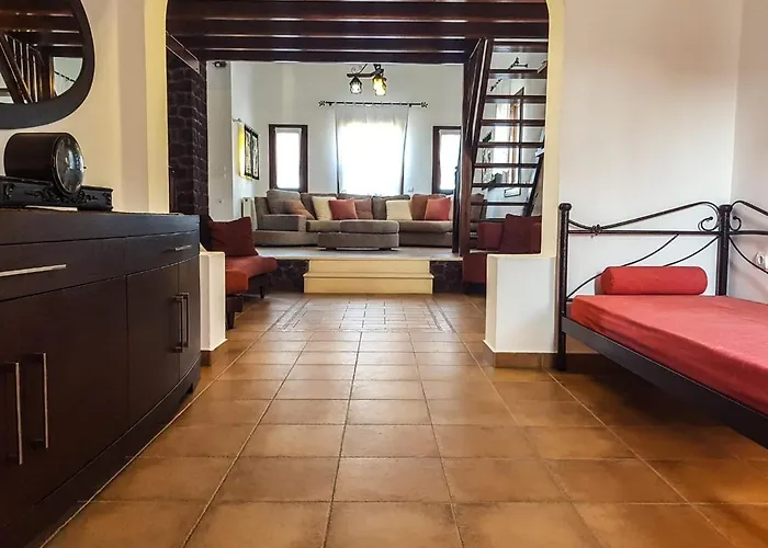 Sunshine House For 9, Cozy Set Up,verandas, Sea View. * Karterados (Santorini)