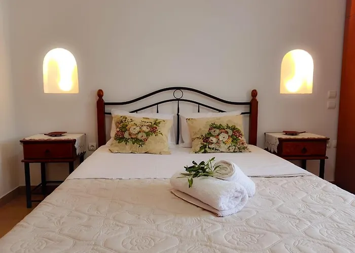 Holiday home Sunshine House For 9, Cozy Set Up,verandas, Sea View.