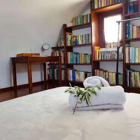 Sunshine House For 9, Cozy Set Up,verandas, Sea View. Karterados (Santorini)